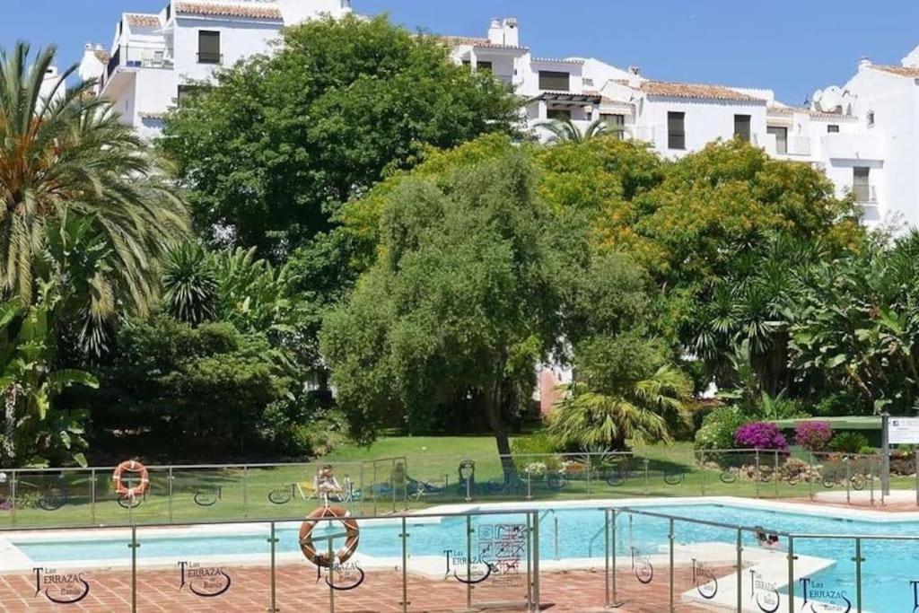 Caprichoso Apartamento En El Corazon De Puerto Banus Marbella Luaran gambar